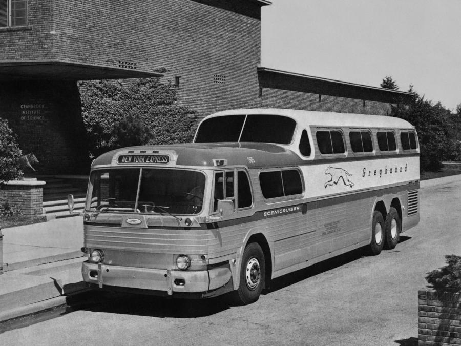  GM PD-4501 Scenicruiser 1954 года  (фото 2 из 3)
